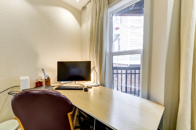 Photo - 1934 18th St Unit 3