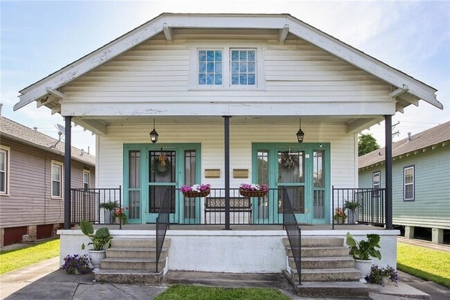 Building Photo - 6531 Wuerpel St