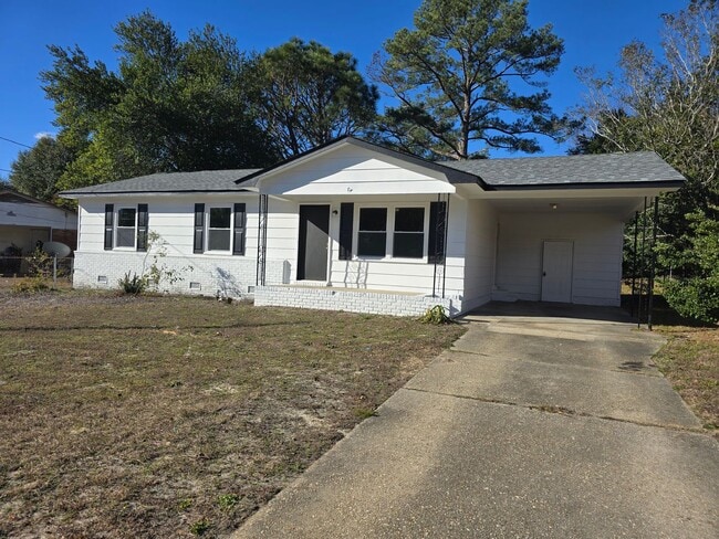 Building Photo - NEW LISTING!!!!!