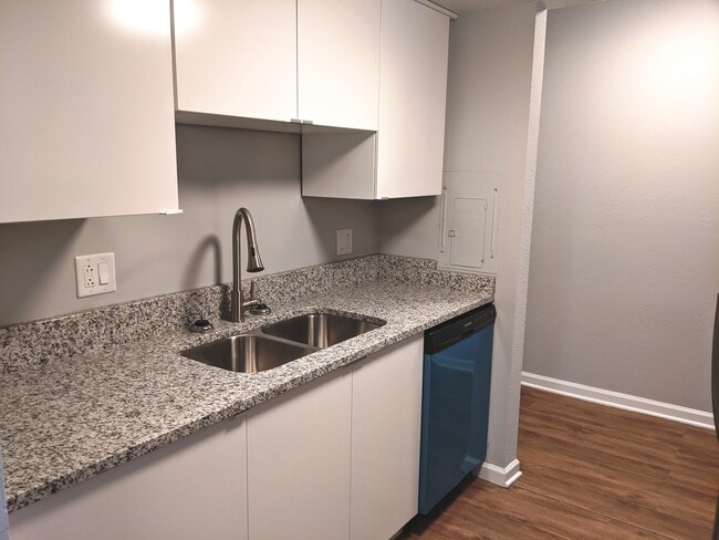 Photo - 1 Renaissance Pl Unit 104