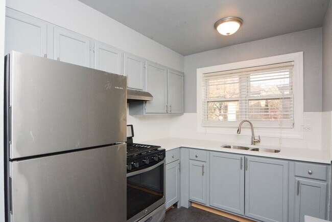 Photo - 7435 N Winchester Ave Unidad 601