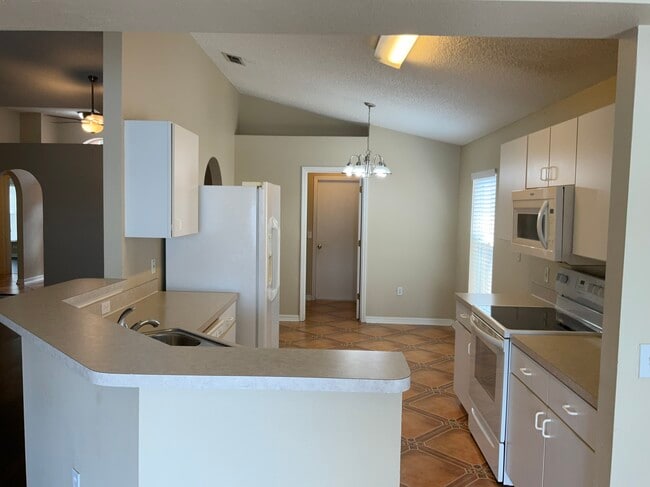1220 Dragon Head Dr