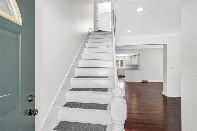 Photo - 12 Broadway St