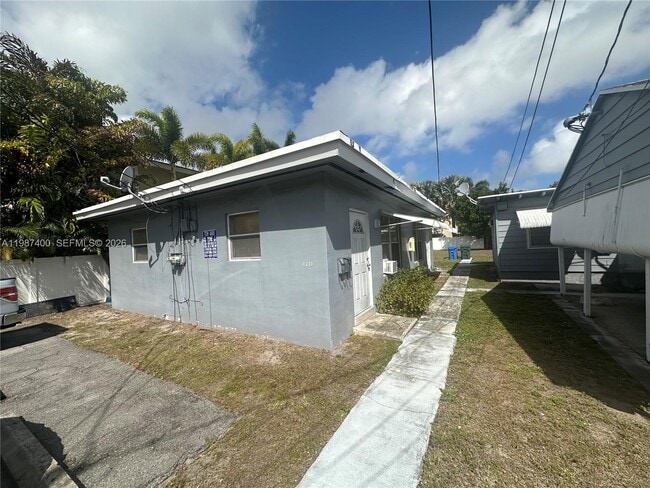 Photo - 1271 NE 32nd St Unidad A