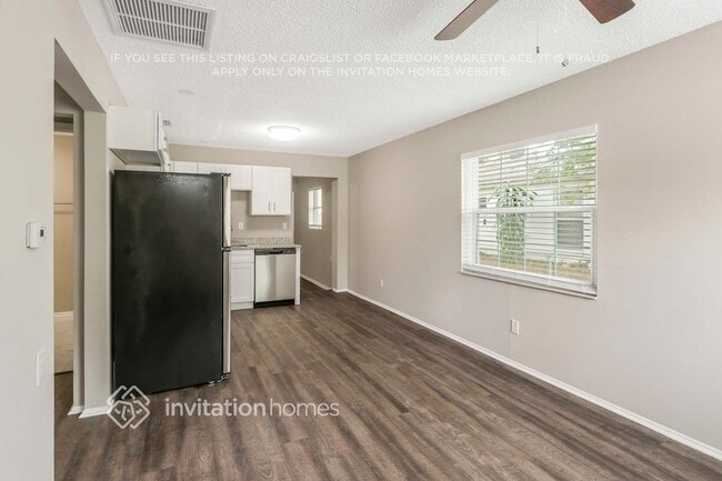 Photo - 421 2nd Ave NE