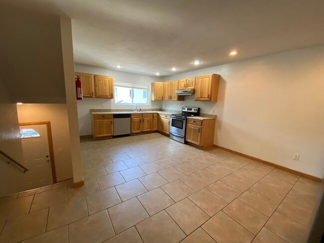 Photo - 1324-1326 Knollwood - Duplex Unit 1324 Knollwood