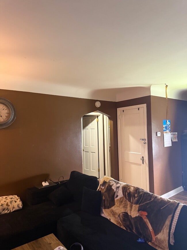 Photo - 602 E 7th St