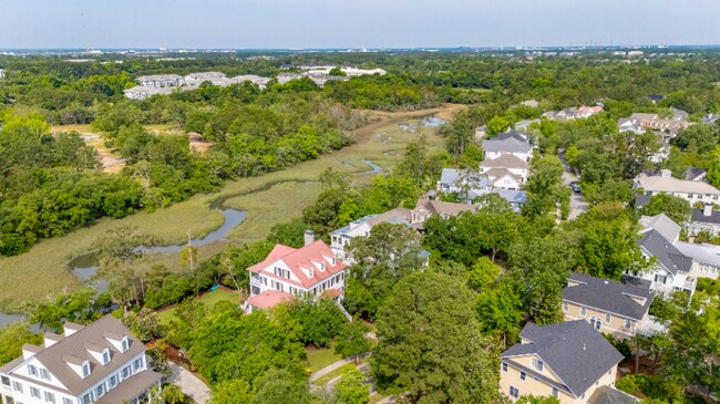 6BD/5BA Custom Home for Lease in Daniel Island Park