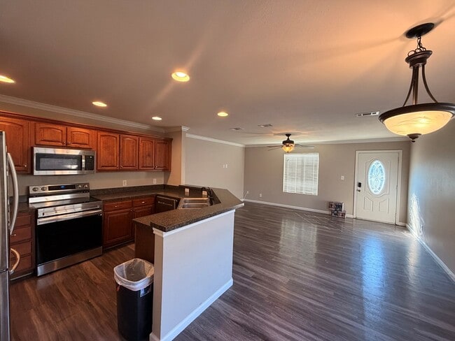 Photo - 3821 Mayer Dr