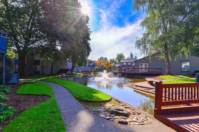 Building Photo - The Lakes at Fife Rental