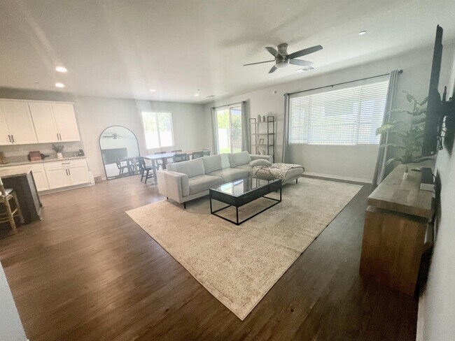 Photo - 24959 Bridlewood Cir