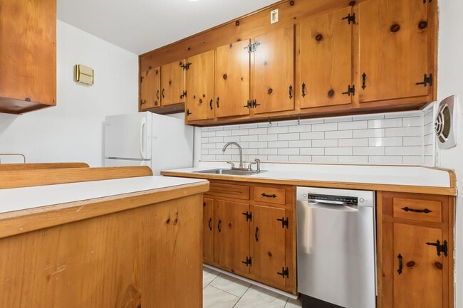 Photo - Hampton Duplex 2bed 1 bath