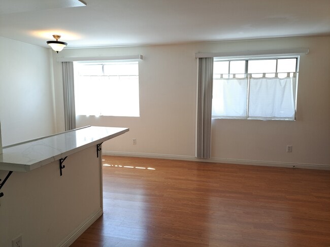 Living Room B - 5232 Wilkinson Ave Unit 2