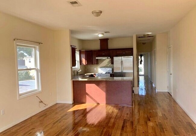 Photo - 324 Sussex St Unidad 2F