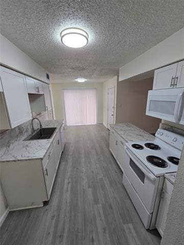 Photo - 1402 Frio Ln