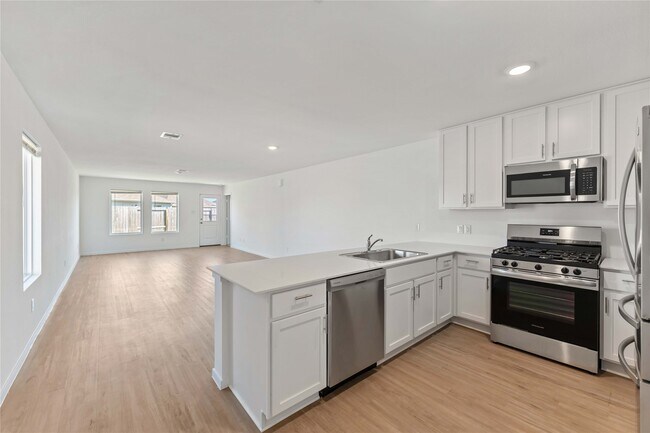 Photo - 21002 Longwitton Ln