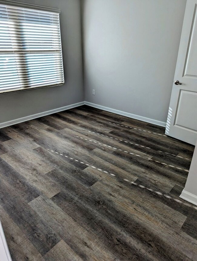Photo - Beautiful 2 Bedroom 2 Bath in Oakwood Subd...