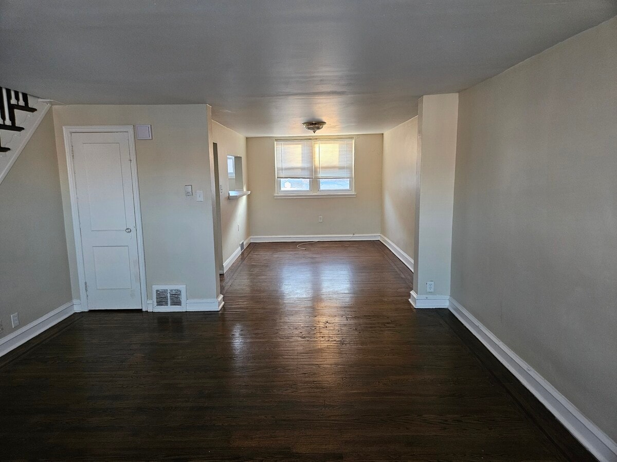 Photo - 7952 Provident St