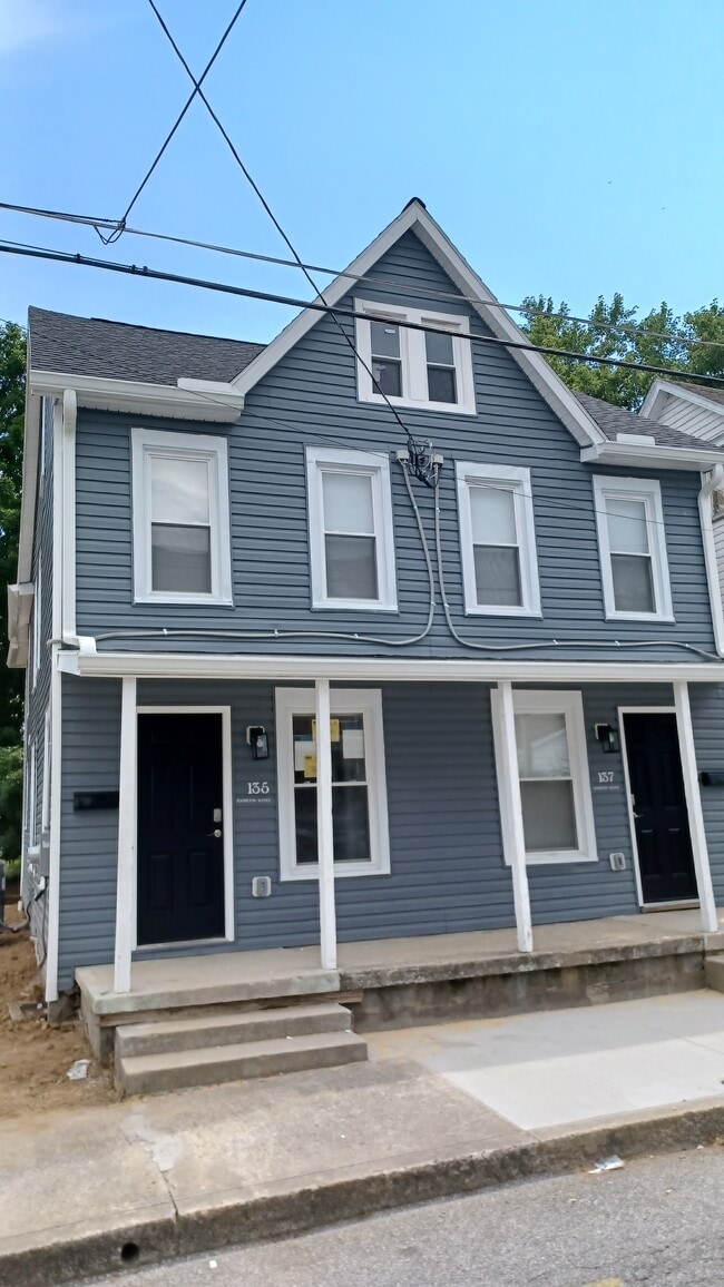 Building Photo - 135 Hamilton Ave Unit 137 Rental