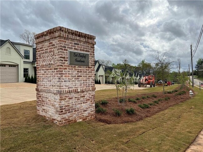 Photo - East Longleaf Townhome