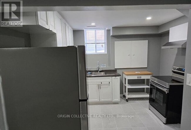 Photo - 5 Hearthstone Crescent