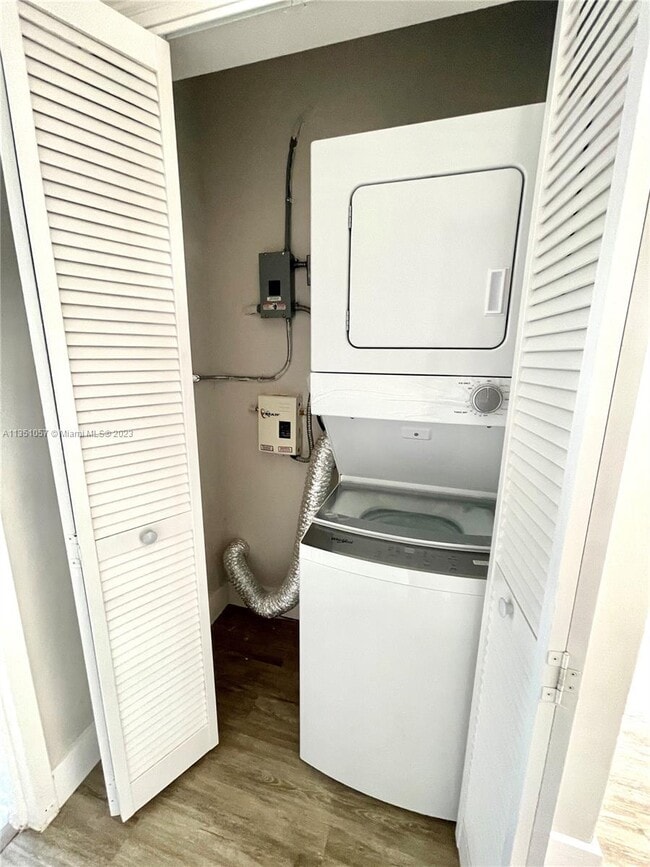 Photo - 2750 NW 4th Ct Unit 2750