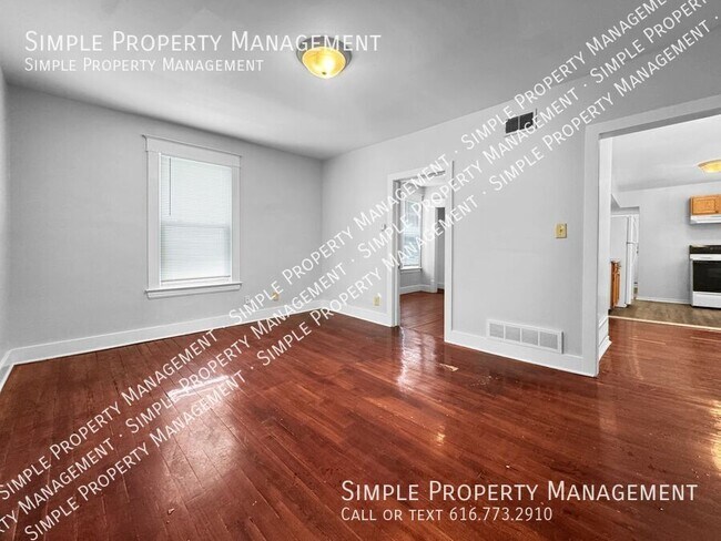 Photo - 1008 Baxter St SE Unidad 2