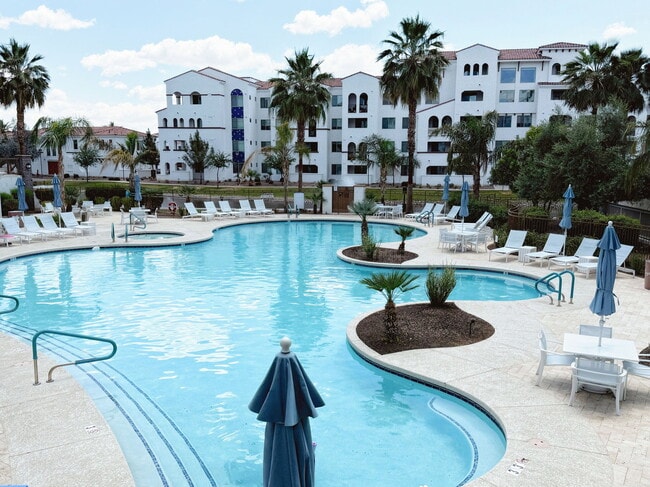 Building Photo - 2511 W Queen Creek Rd Unit 320