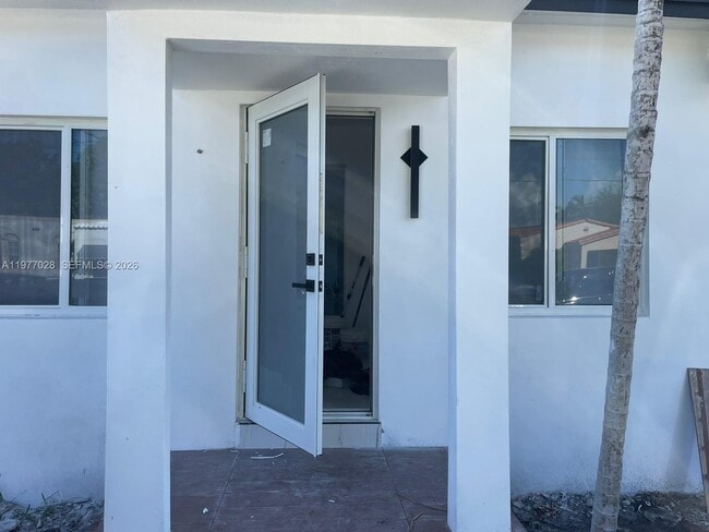 Photo - 1630 SW 20th St Unit 1