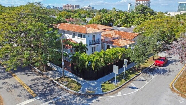 Building Photo - 100 SW 26th Rd Rental