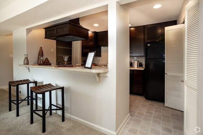 Eat-In Kitchen