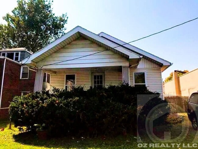 Building Photo - 3907 Lagrange St Rental