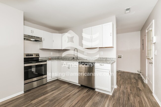 Photo - 1708 E Redfern Way