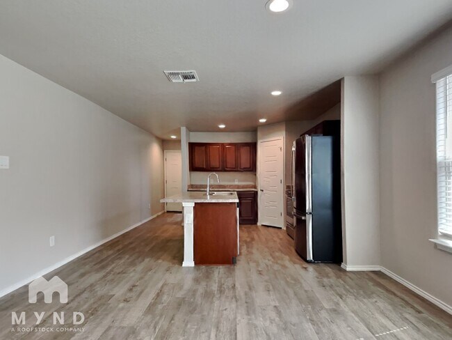 Photo - 3943 Turning Pine Edge