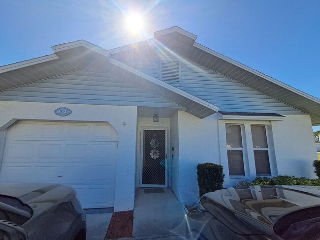 Building Photo - 13731 Markham Ln