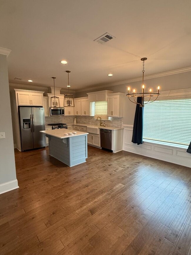 Photo - 345 Somers Ln