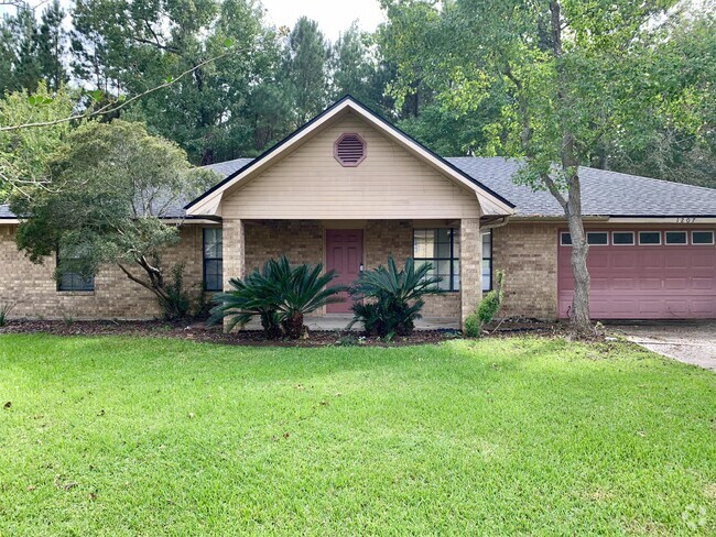 Building Photo - 1207 Port Arthur Terrace Rental