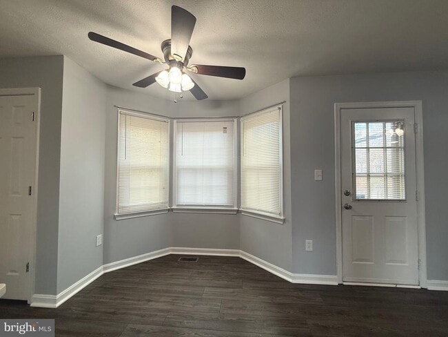 Photo - 10002 Erlwood Ct