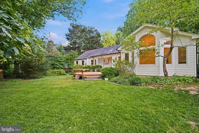 Photo - 2375 N Vernon St