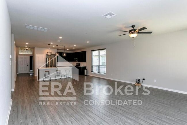 Photo - 6402 Golden Gate Dr