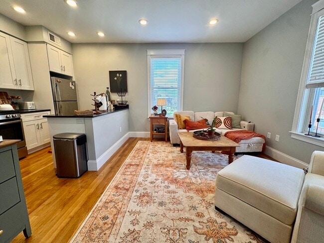 Photo - 405 S Huntington Ave Unit 2R