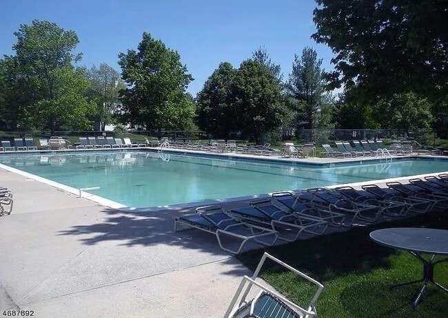 Photo - 65 Jamestown Rd Unit 65 Jamestown Road