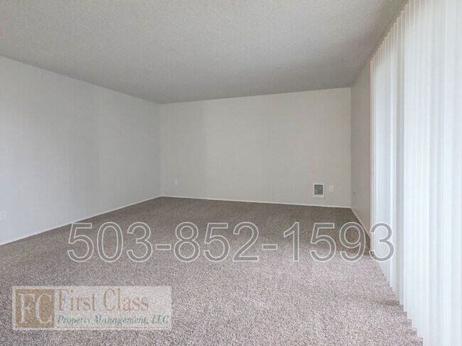 Photo - 1402 NE 186th Ave