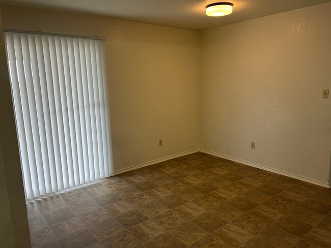 Photo - 2707 Mason Dr