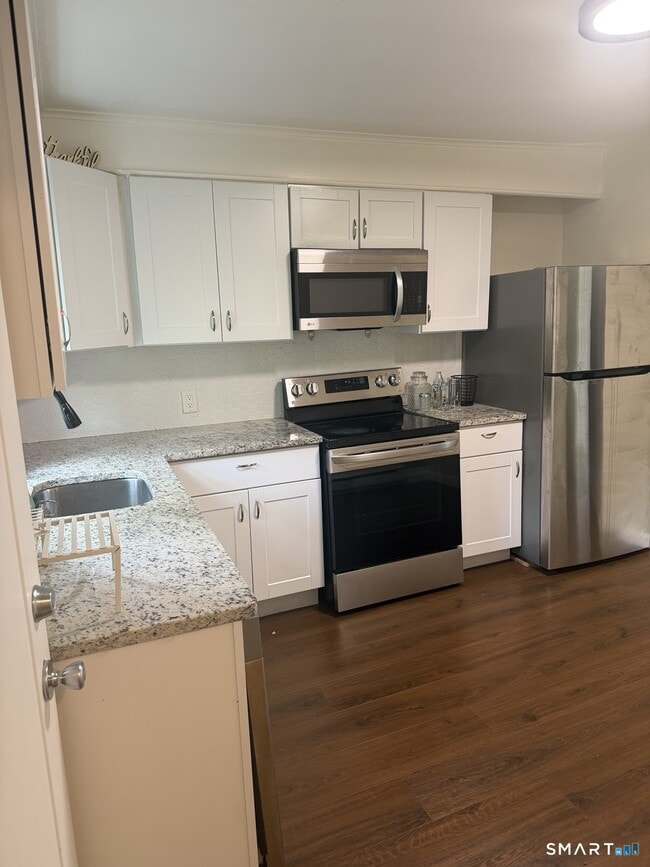 Building Photo - 173 Lucille St Unit 1