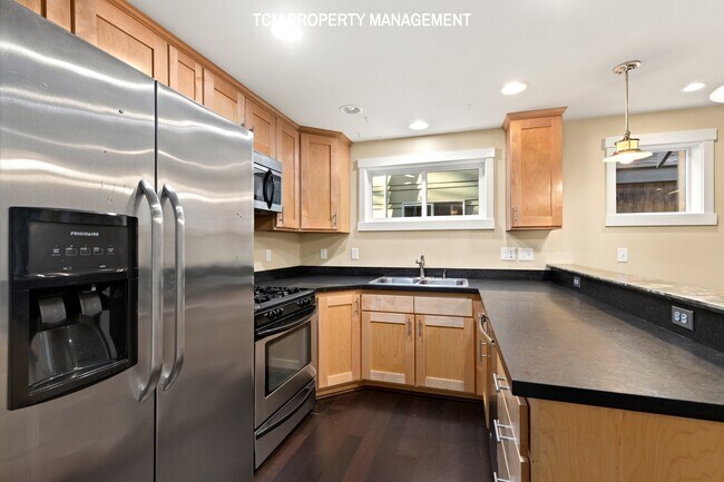 12546 35th Ave NE