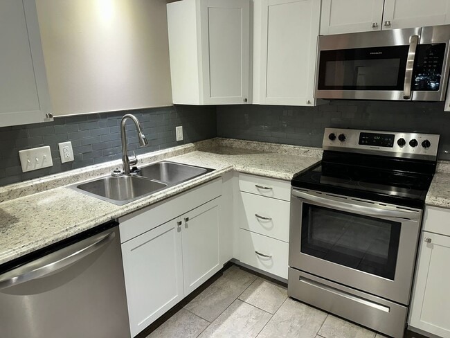 Photo - Beautiful 2 Bedroom Belmont Bungalow