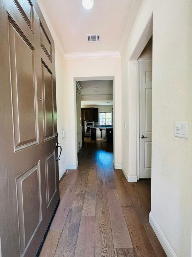 Photo - 3024 Sonsilla Ln