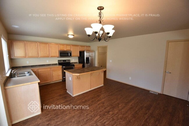 Photo - 2620 183 St Ct E