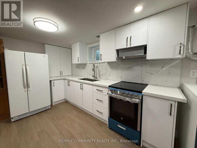Photo - 31 Friar Tuck Rd